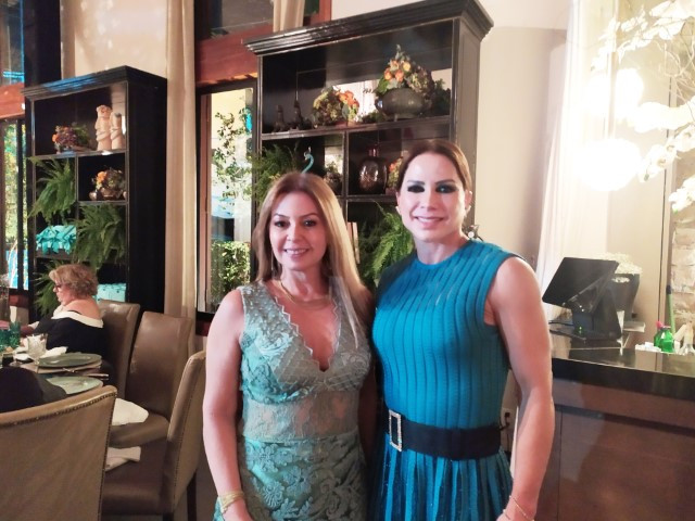 Rosana Caldas e Vanessa Moraes