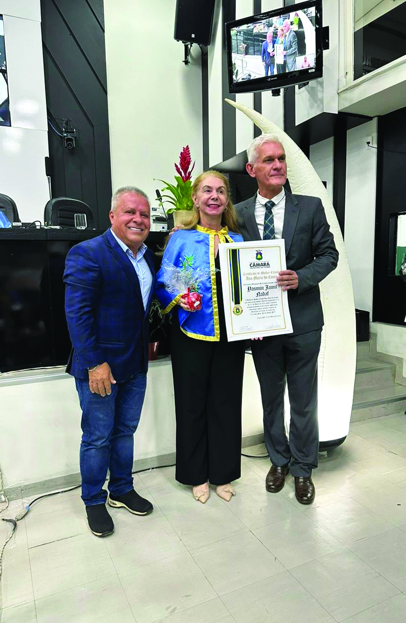 O presidente da Camara Municipal de Cuiabá Chico 2000 a doutora e imortal Yasmim Nadaf e o vereador Mário Nadaf