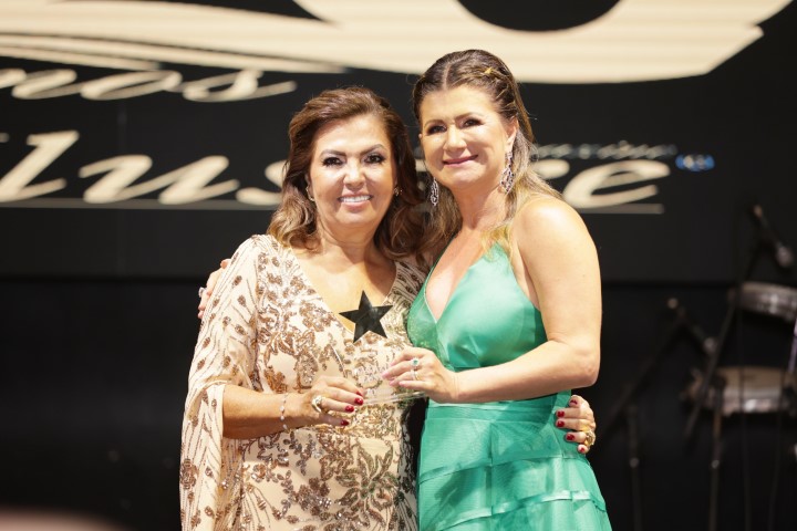 Dalva Costa e Silvia Carlota