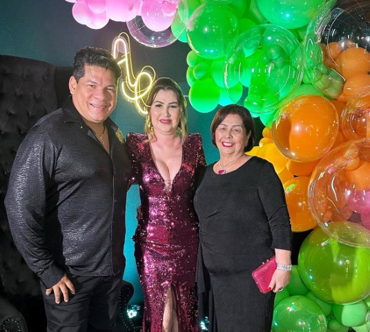 João Júnior, Adriana e Idê Guimarães