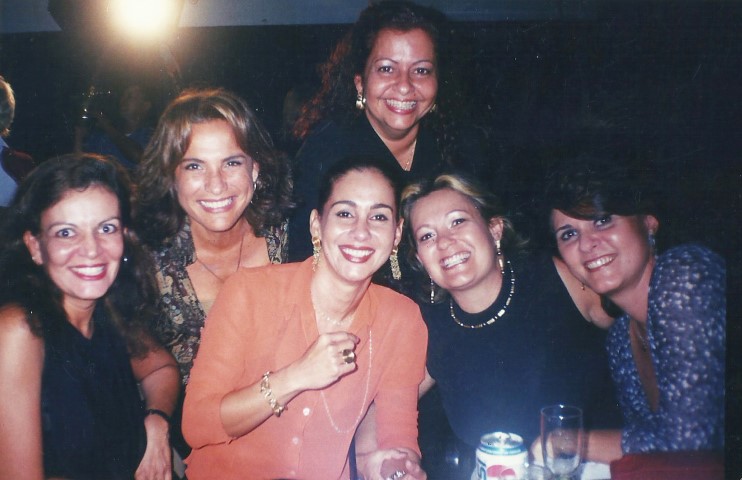 Isis Dorileo, Luquinha Muller, Iracilda Botelho, Marcia Haddad, Simone Moura e Eleonora Muller