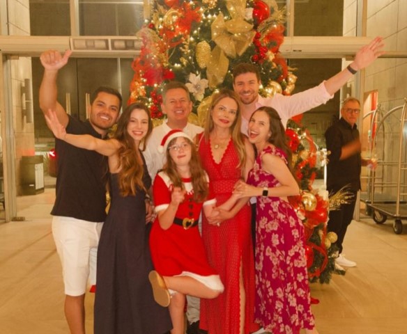 Mauro e Virginia Mendes e família
