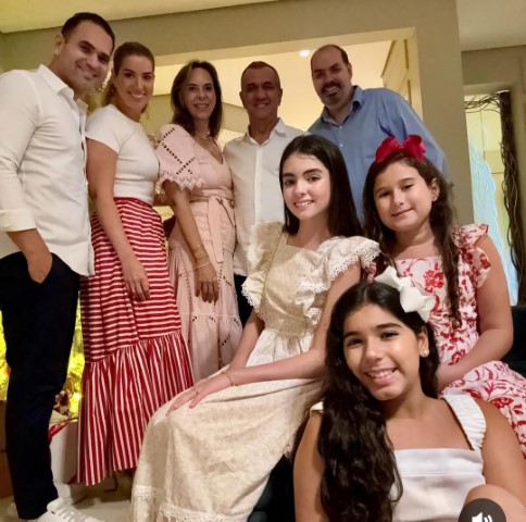 Silvia Lino e família