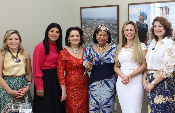 Vanessa Sperandio, Daiane Lima, Uiara Zagolin, Queen Diambi,Regina Nunes, Gil Gondim